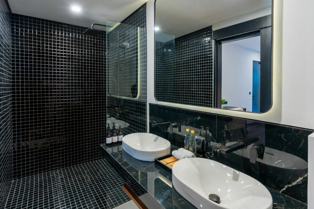 2 BR CAM 1